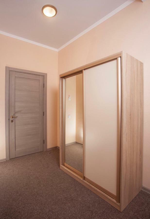 Fanfan Hotel Oldenburg Bagian luar foto