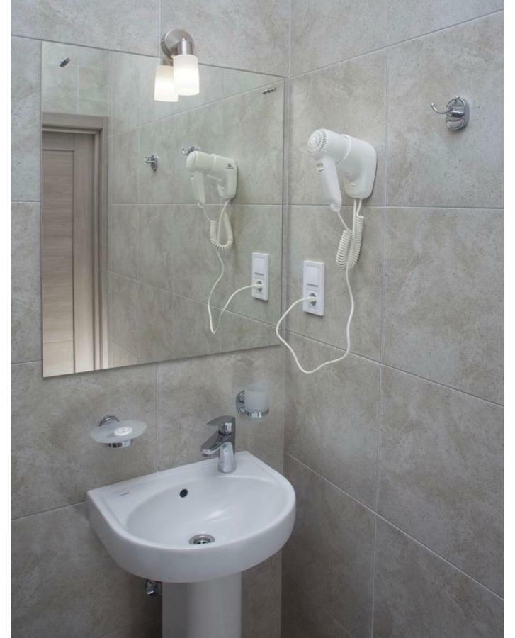 Fanfan Hotel Oldenburg Bagian luar foto