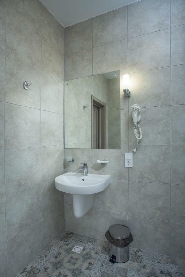 Fanfan Hotel Oldenburg Bagian luar foto