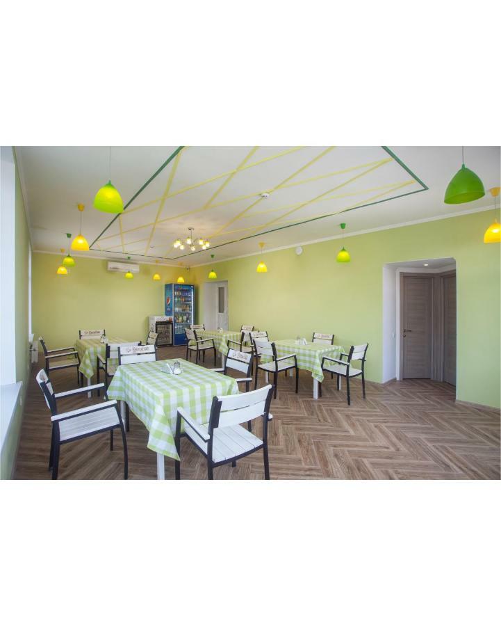 Fanfan Hotel Oldenburg Bagian luar foto
