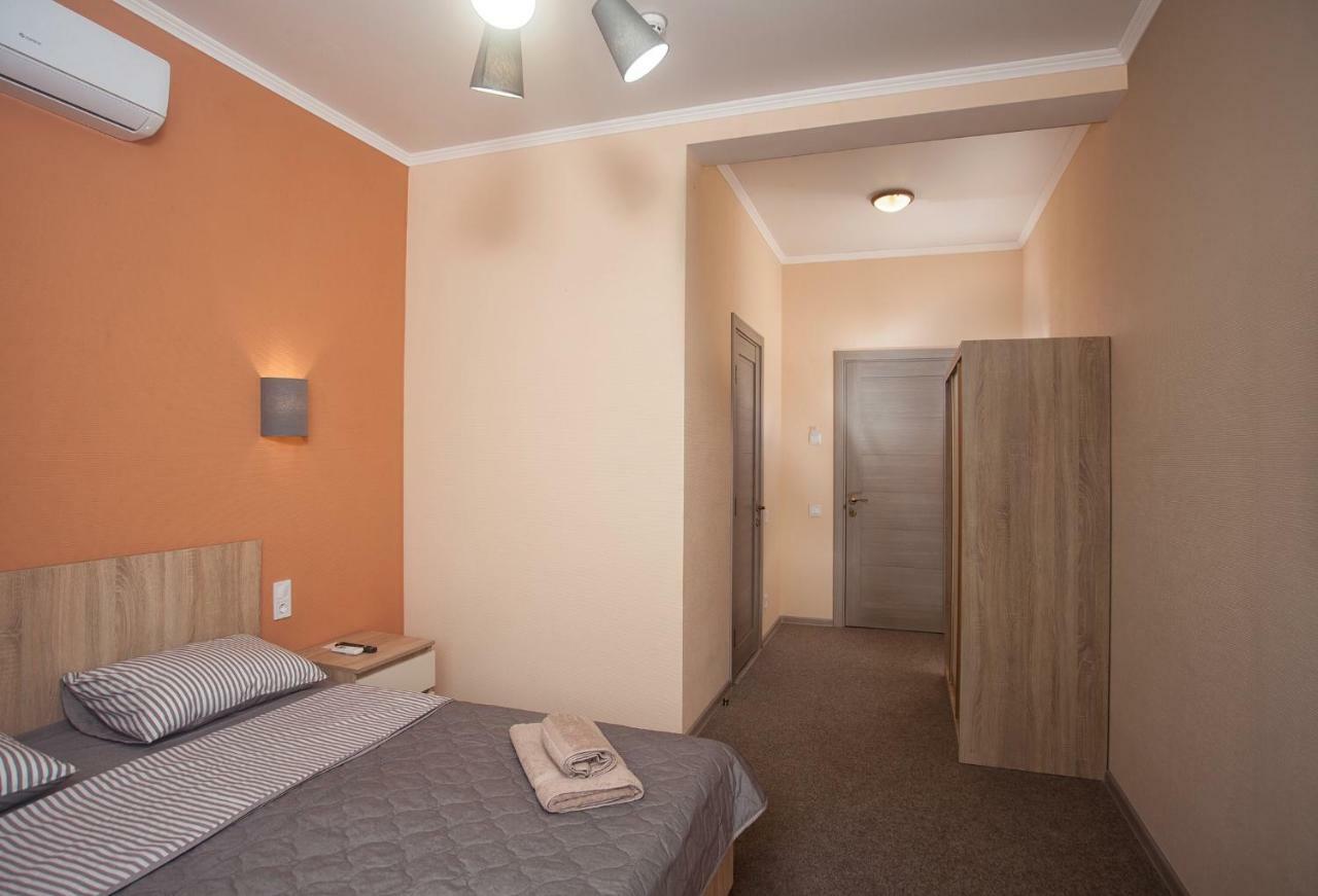 Fanfan Hotel Oldenburg Bagian luar foto